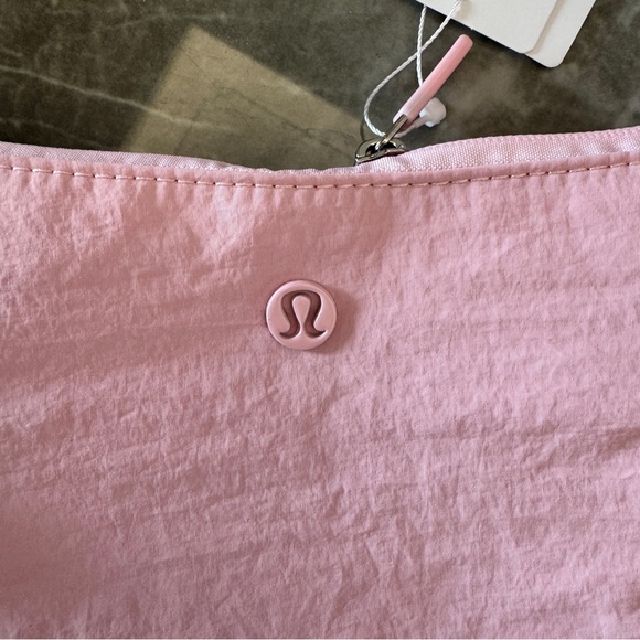 Lululemon Pink Logo 6L Crossbady Bag - Picture 8 of 8